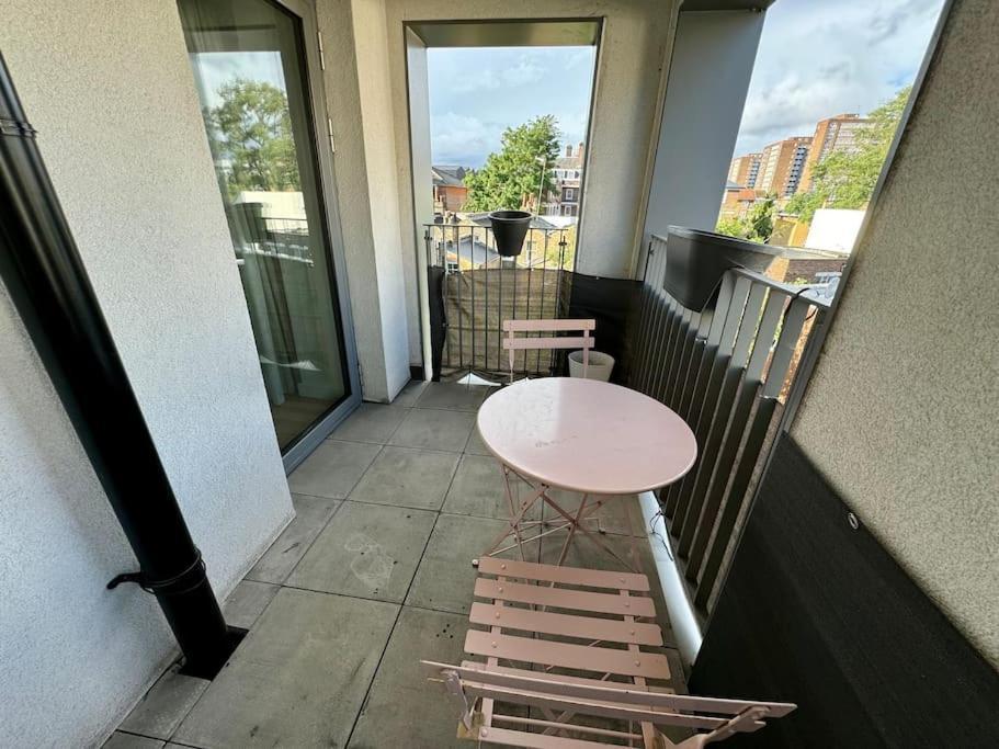 2-bed Flat In Fields Appartamento Londra