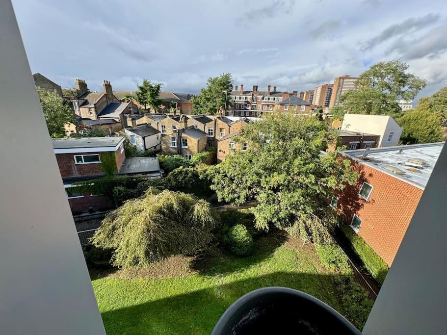 2-bed Flat In Fields